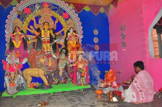 Sasthi Puja marks 'Devi Bhodhon' : Durga Puja kicks off for 5 days in Tripura